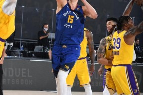 穆古鲁扎关键节点连败，快船带队取胜！的简单介绍